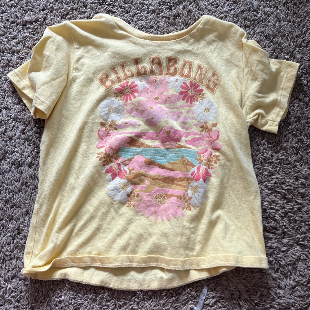 Billabong shirt size small